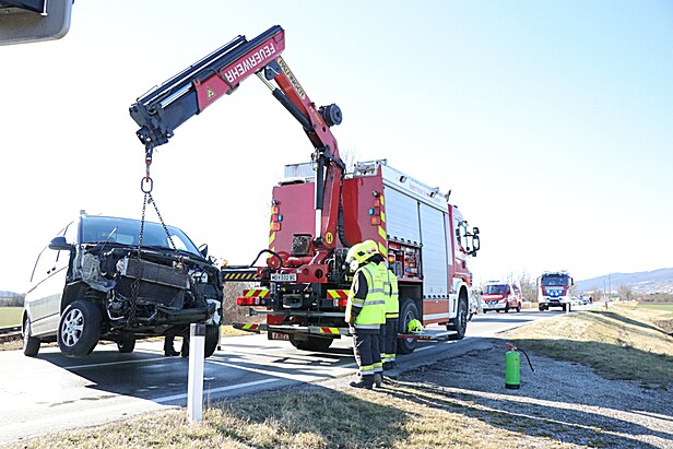 Bild 001 zum Bericht 2235