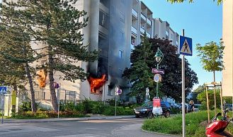 Vorschaubild: Brand in Mehrparteinhaus