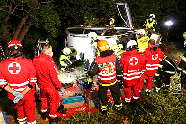 Bild 002 zum Bericht 2300