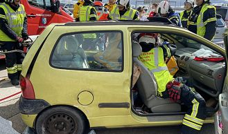 Vorschaubild: Verkehrsunfall mit Menschenrettung