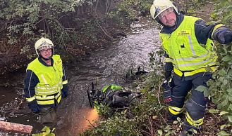Vorschaubild: Motorradbergung aus Bach