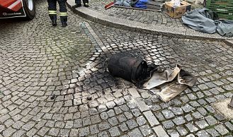 Vorschaubild: Brennende Gasflasche 