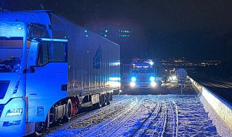 Vorschaubild: LKW Bergungen nach Schneefall