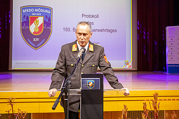 Bezirksfeuerwehrkommandant Michael Bruckmüller