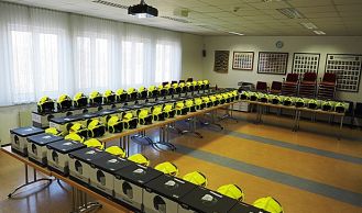 Vorschaubild: Kinderfeuerwehr und neuer Helm