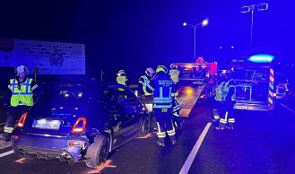 Vorschaubild: Unklare Lage nach Fahrzeugüberschlag