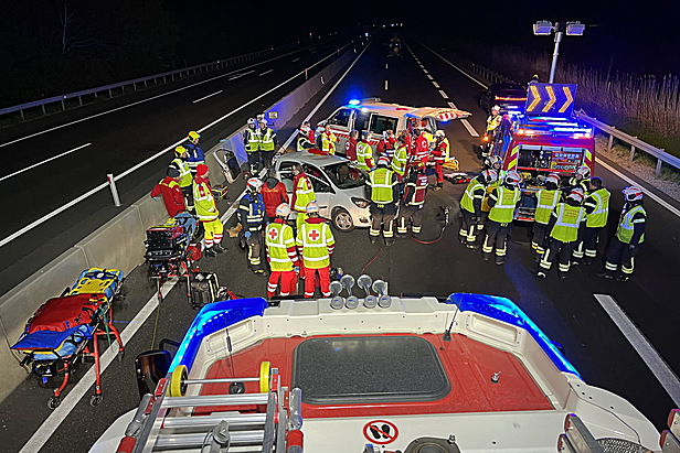 Bild 020 zum Bericht 2438