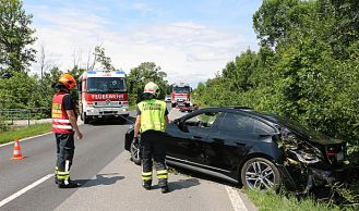 Vorschaubild: PKW Bergung nach Verkehrsunfall