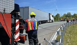 Vorschaubild: Kraneinsatz nach LKW Unfall