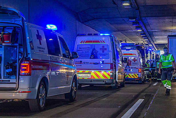 Bild 010 zum Bericht 2596
