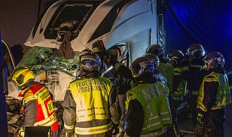 Vorschaubild: Menschenrettung nach Unfall auf der S1