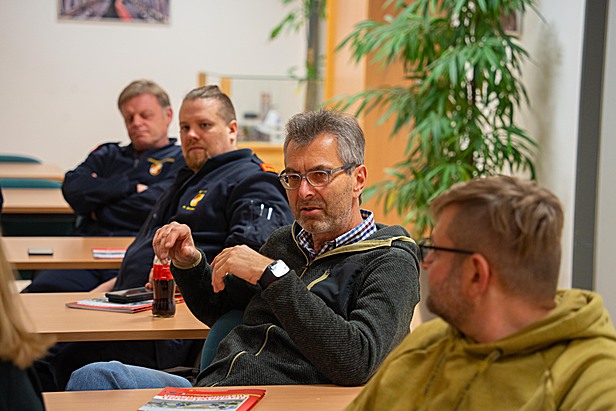 Bild 010 zum Bericht 2636
