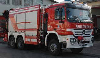Vorschaubild: Schweres Rüstfahrzeug in den Dienst gestellt