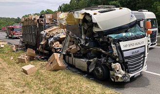 Vorschaubild: Unfall mit Gefahrgut-Lkw 