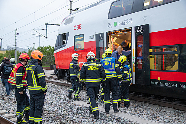 Bild 030 zum Bericht 2842