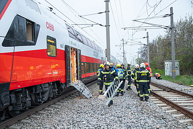 Bild 035 zum Bericht 2842