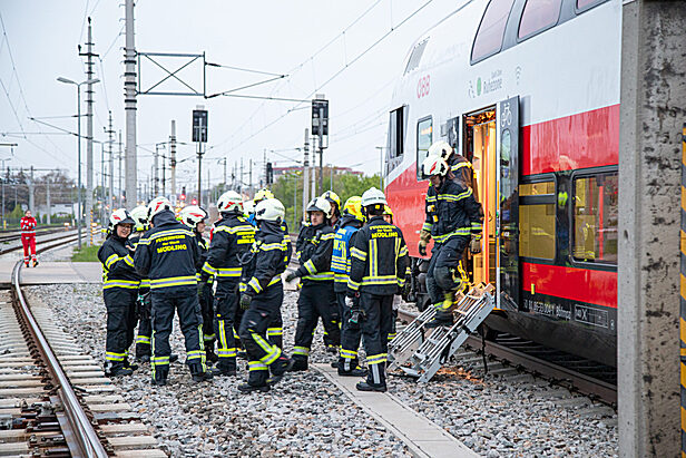 Bild 036 zum Bericht 2842