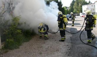 Vorschaubild: Brennender PKW in Perchtoldsdorf