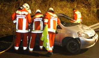 Vorschaubild: Menschenrettung auf der A21 bei Gießhübl
