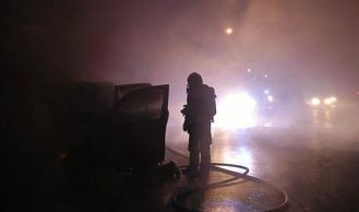 Vorschaubild: PKW im Vollbrand auf der A2