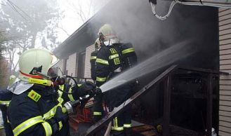 Vorschaubild: Wohnausbrand mit Schadstoffeinsatz in Biedermannsdorf