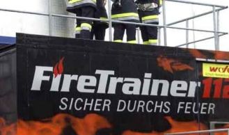 Vorschaubild: Inside Fire Attack: Heisses Training für harte Männer