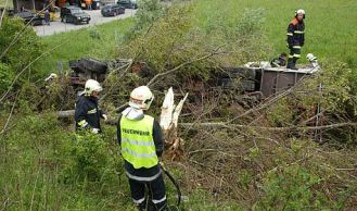 Vorschaubild: LKW Unfall auf der A 21 bei Gaaden