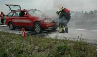 Vorschaubild: PKW Brand auf der Südautobahn