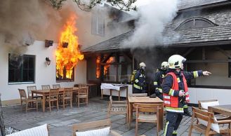 Vorschaubild: Vollbrand eines Restaurants in Mödling