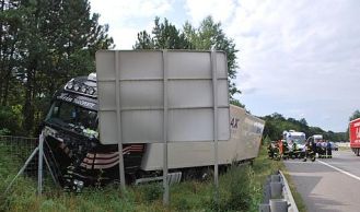 Vorschaubild: Kraneinsatz nach LKW Unfall