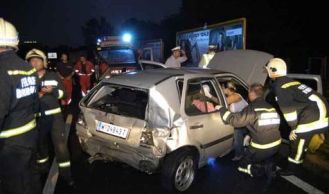 Vorschaubild: Crash auf der B12: Feuerwehr leistete Erste Hilfe