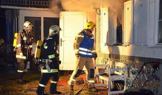 Vorschaubild: Zimmerbrand mit Menschenrettung in Breitenfurt