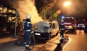 Vorschaubild: Brennender PKW Brunn am Gebirge