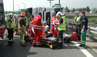 Vorschaubild: LKW- Unfall am Knoten Vösendorf