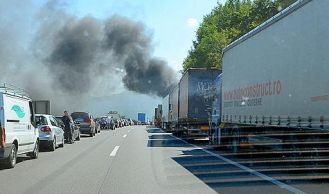 Vorschaubild: LKW Vollbrand auf der A21